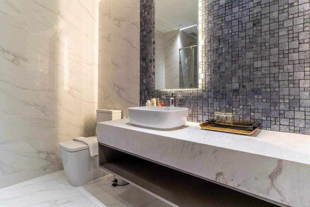 The Rixx Boutique- Opera House- Smarttv65in - Pool Căn hộ